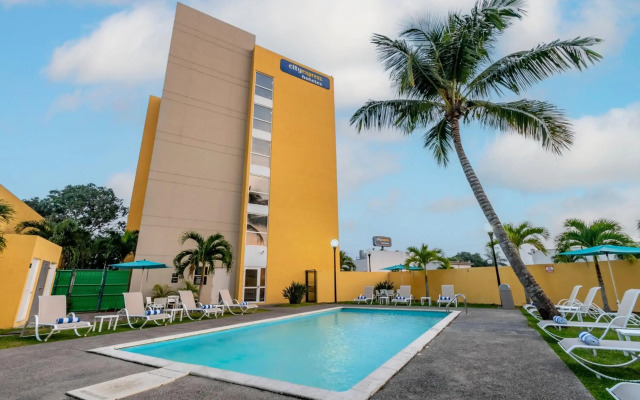 City Express by Marriott Tuxpan