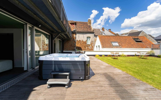 SPA & Garden - Luxury Private Apart' Mons Center