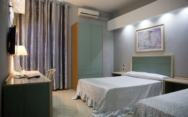 Maximo Hotel