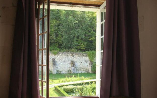 Château-monastère de La Corroirie