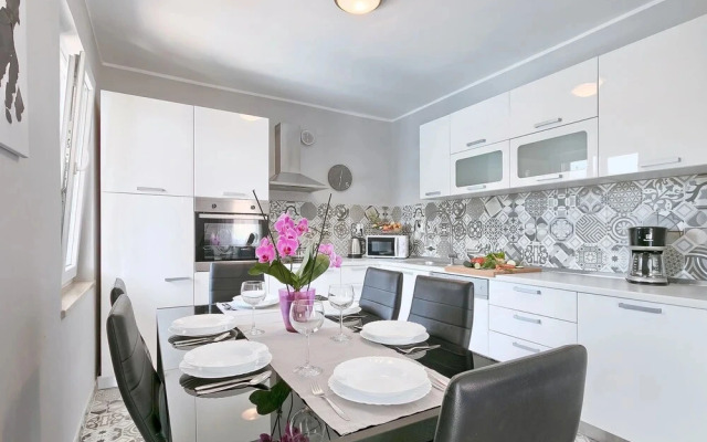 4S - One Bedroom No.2