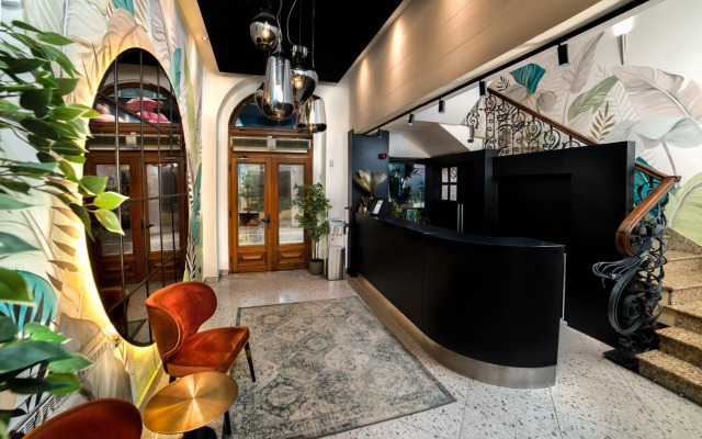 Natali luxury suites- mini rooms