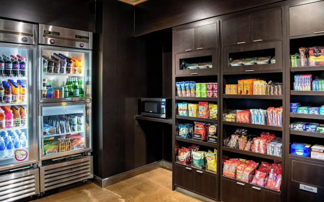 Courtyard Edmonton West