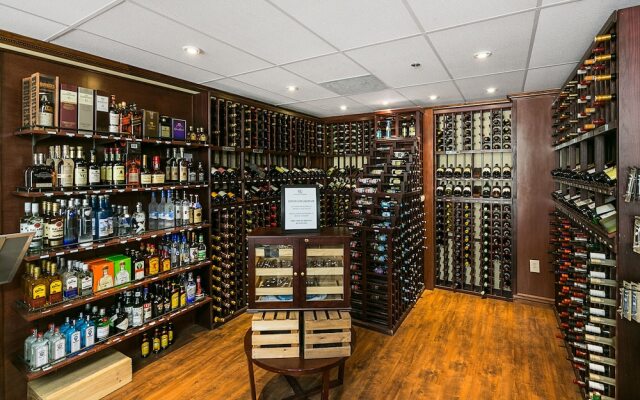 White Pines Studio at Westgate