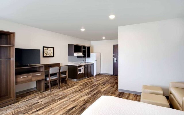 WoodSpring Suites Plano - North Dallas