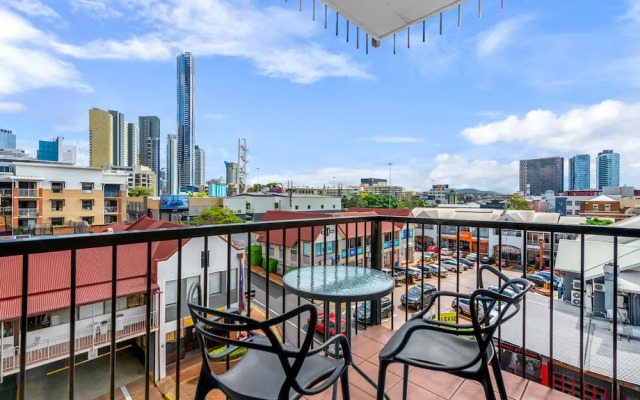 Central Brunswick Apartment Hotel