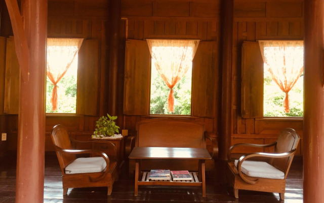 Luang Chumni Village