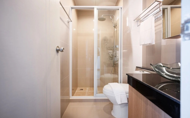 The Grand Jomtien by Favstay