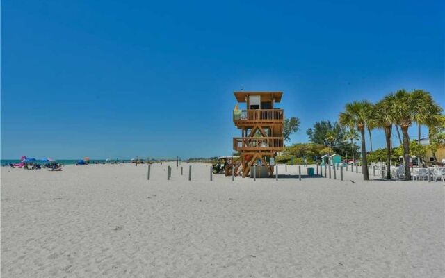 Island Paradise by AMI Locals