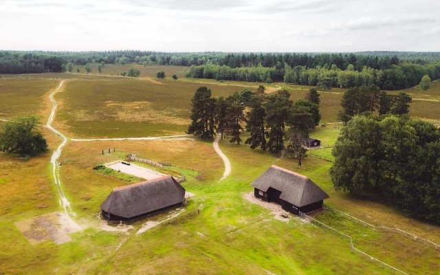 Chalet Near Trails & Town