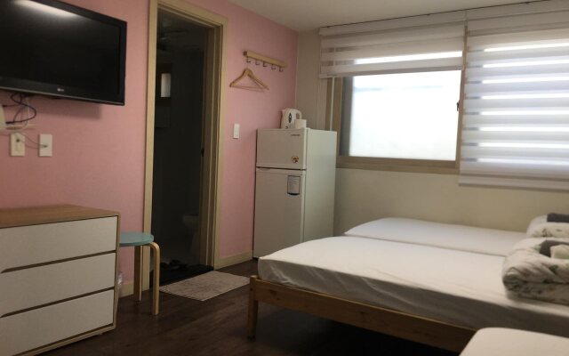 Hongdae Pencil Guesthouse