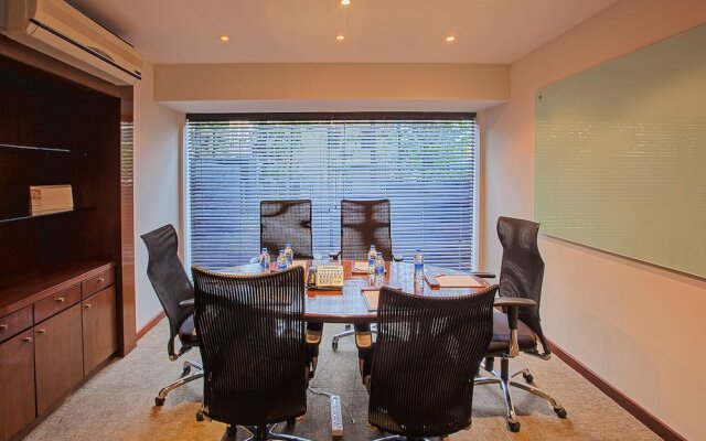 Oakwood Residence Naylor Road