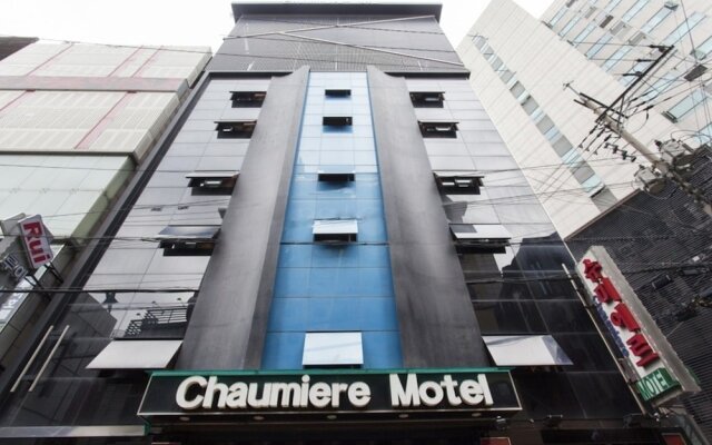 Chaumiere Motel