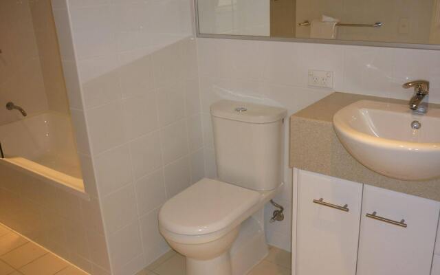 Tingeera Beachfront Apartments