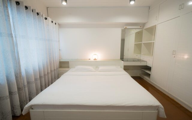 The Urban Age Hostel