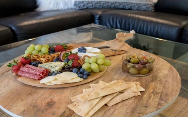 Tehidy Townhouse - translation; a place of retreat