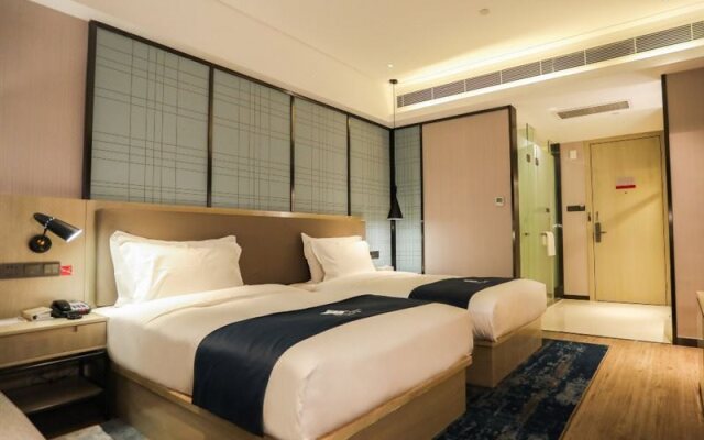 Echarm Hotel Jingjiang Zhongzhou Road
