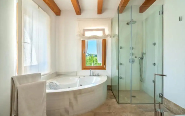 Villa in Mallorca With Event Space & Chill Out