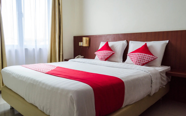 OYO 775 Aviari Hotel