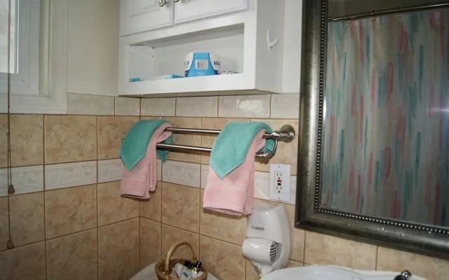 Flamingo Motel