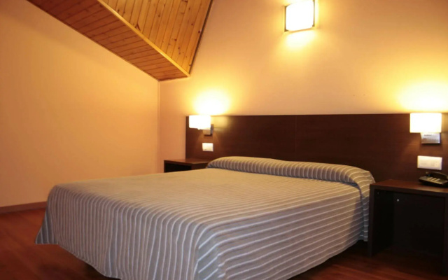 Somriu Hotel Vall Ski