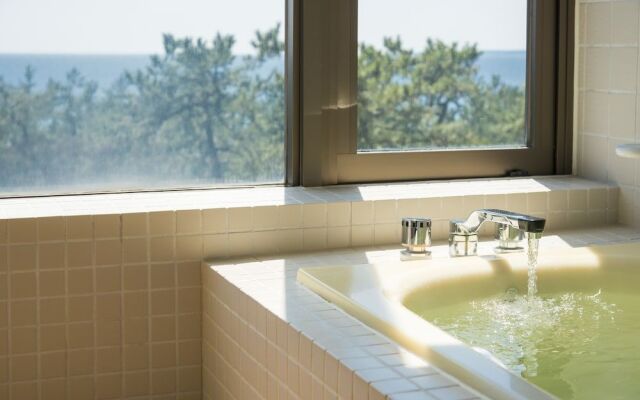 Suzu Beach Hotel