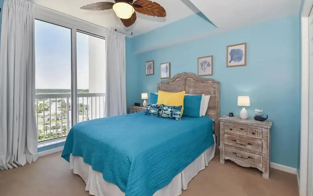 Silver Beach Towers 1003 West