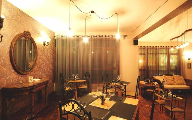 Boulevard Inn Mt Meru