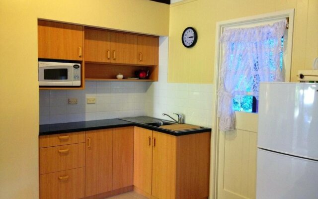 Curtis Falls Apartment