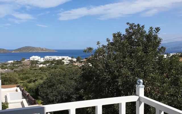 Elounda Ocean View Suites