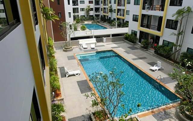 Orm Thong Apartments