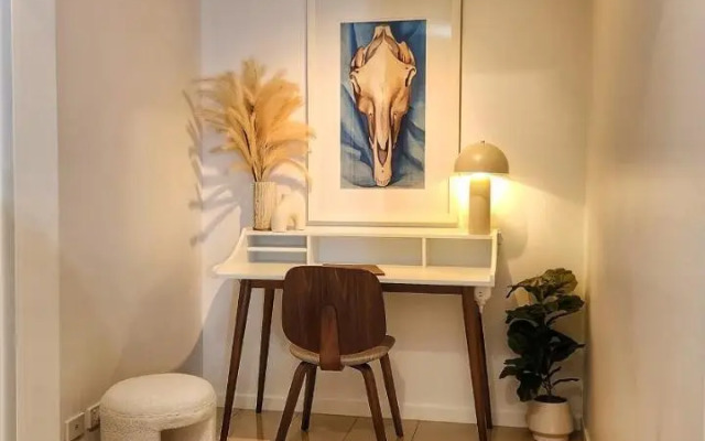 Penthouse-Level Waterfront Apartment (Adults Only)