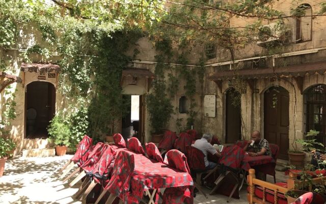 Aslan Guest House