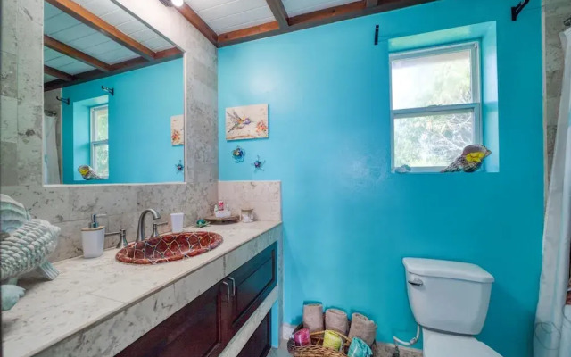 Lucky Duck Villa - Huge Beachfront Pool and Pier