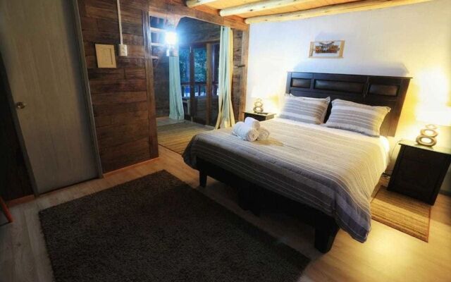 Hostal & Loft El Laurel