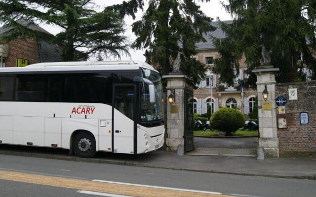 Logis Le Clos du Montvinage Rest. Auberge Val De lOise