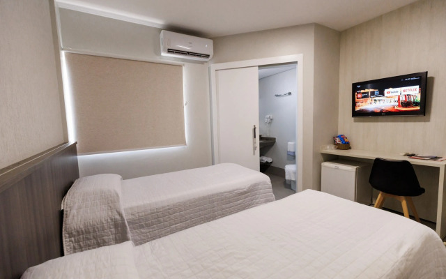 Tonello Business Hotel