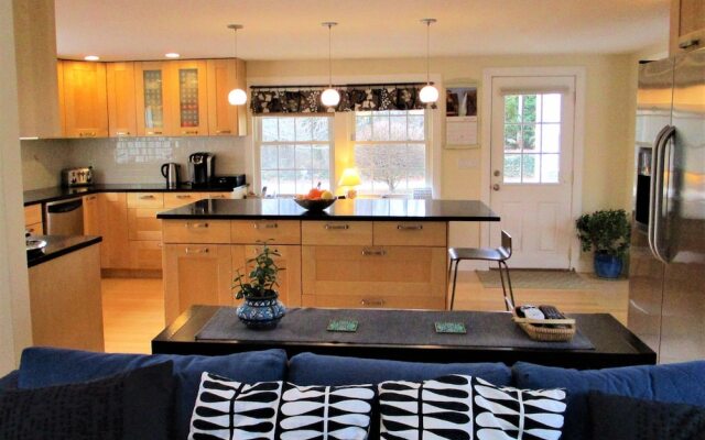 279 Alden - 3 Bedroom House