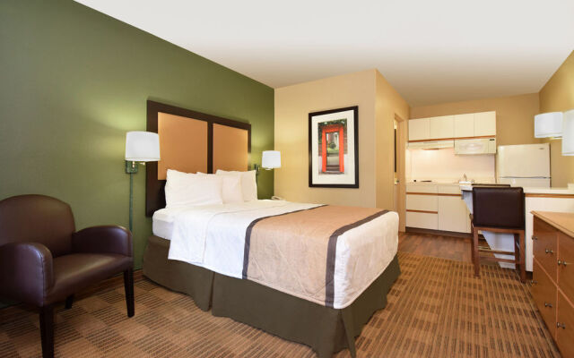 Extended Stay America - Kansas City - Shawnee Mission
