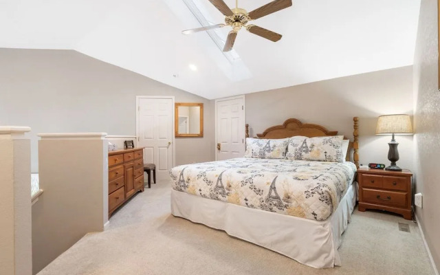 An Un-fore-gettable Time - Shared Pool & Near Lake