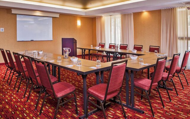 Courtyard by Marriott North Charleston Airport/Coliseum