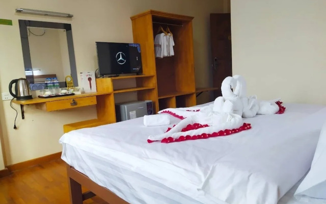 Hotel Crown
