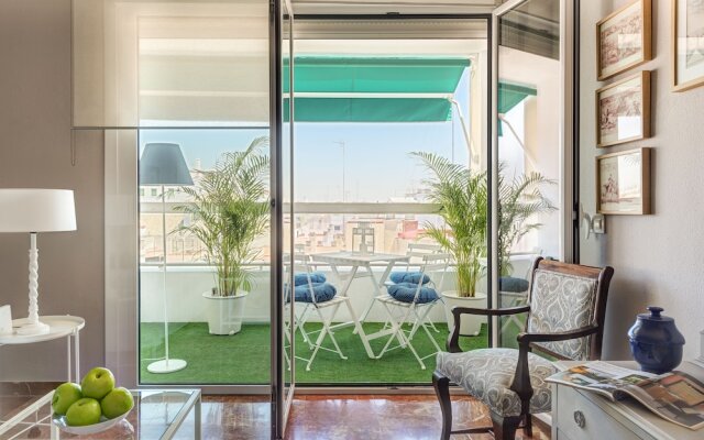 Great 2 BD Apartment With Terrace. San Pablo III