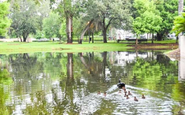 Lucaya 3 Bedroom 2 Bath Townhome!