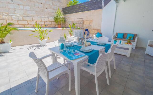 Apartamento Piscina Muro