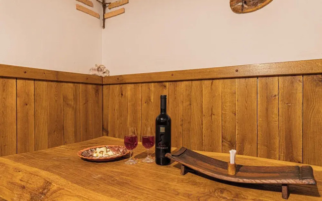 Vineyard Chalet Hansel and Gretel