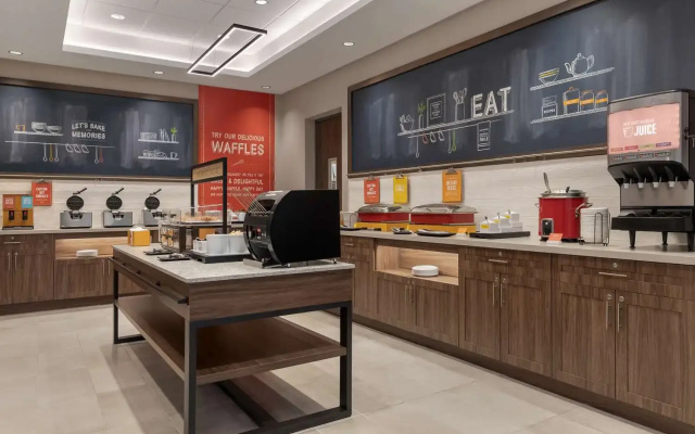 Hampton Inn by Hilton Kingston