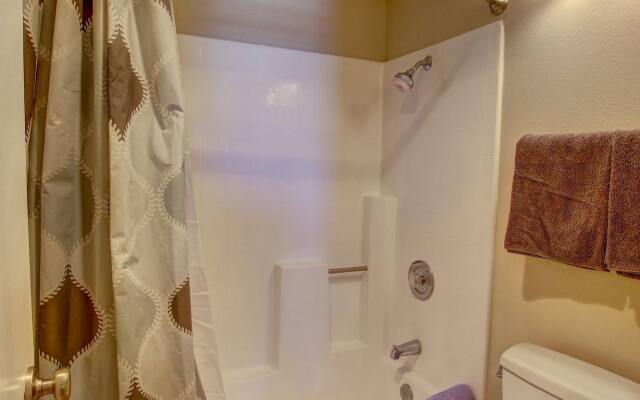 Sunshine Suites at Hillcrest