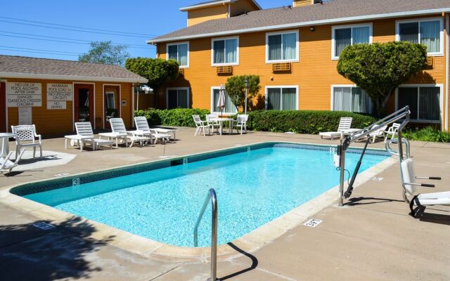 Comfort Inn