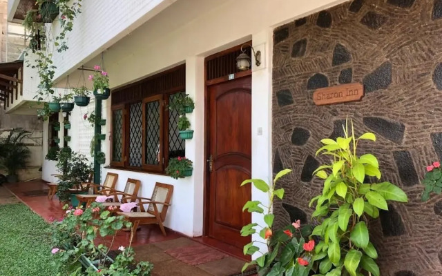 Sharon Inn
